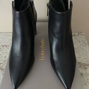 Franco Sarto Women's Nest Black Leather Block Heel Point Toe Ankle Boots 8.5